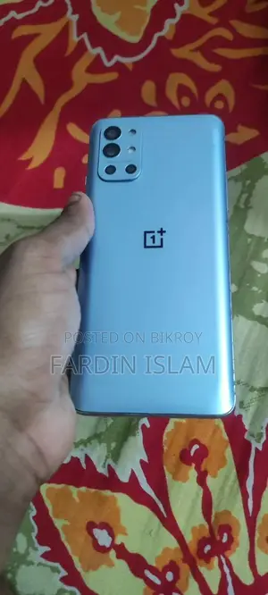 OnePlus 9R . (ব্যবহৃত)