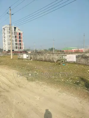 মেট্রো রেল স্টেশন ৩ কাঠা পশ্চিম-সেক-১৭/এ