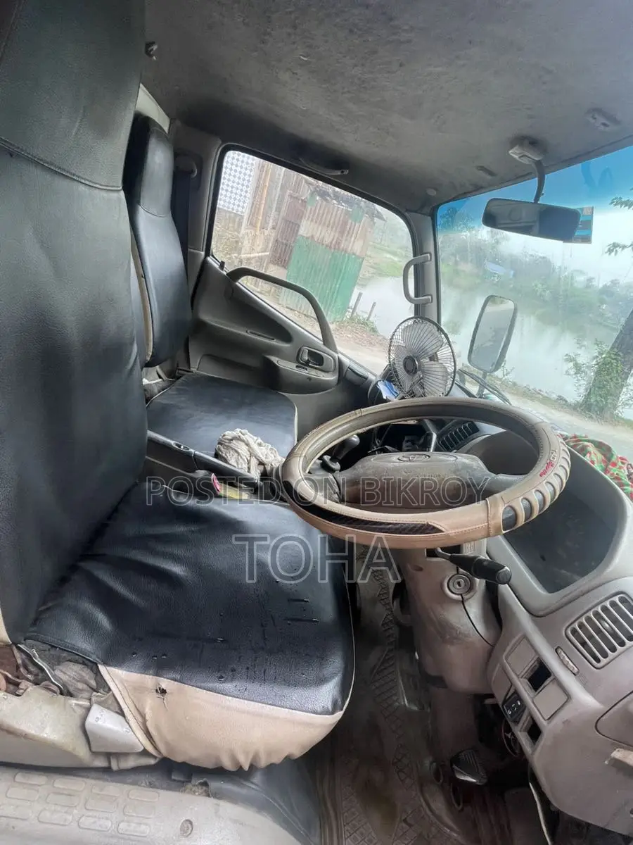 Toyota DYNA vans 2002