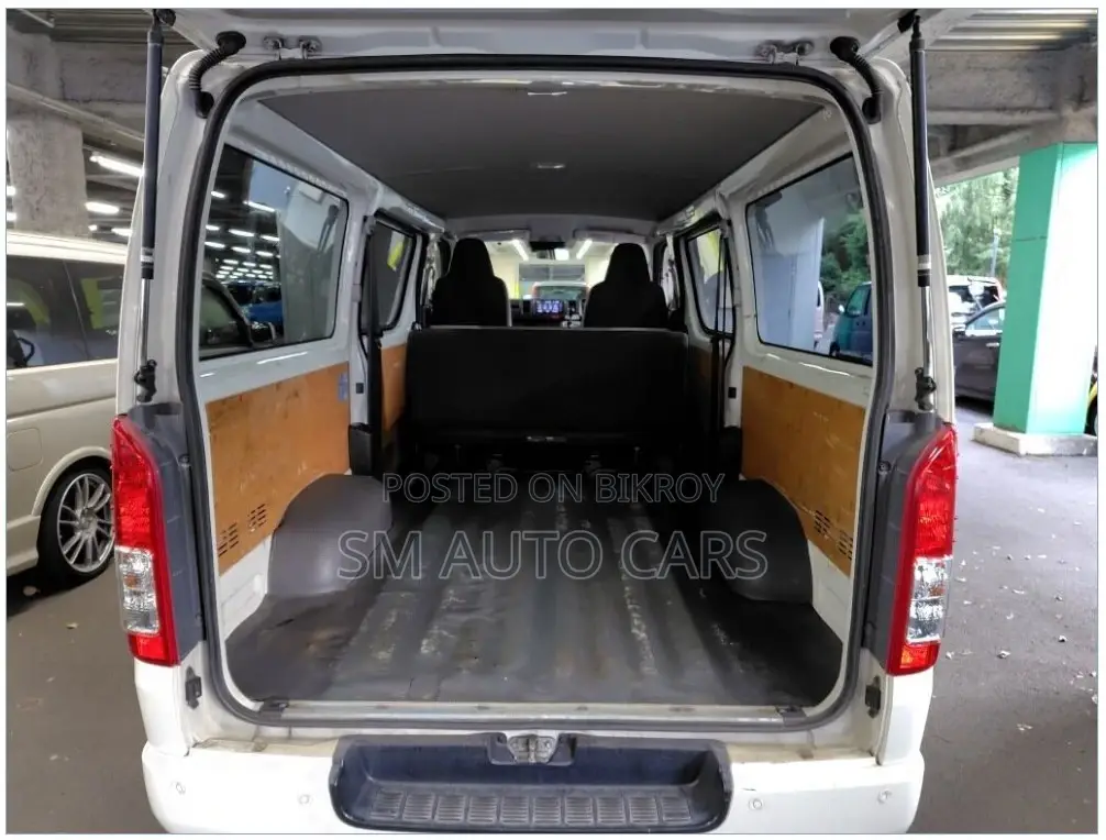 Toyota Hiace GL White Single AC 2021