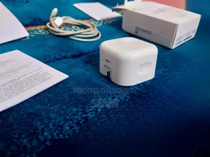 Apple iPhone Original Charger 20w