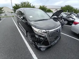 Toyota Esquire Non Hybrid Gi Black 2020