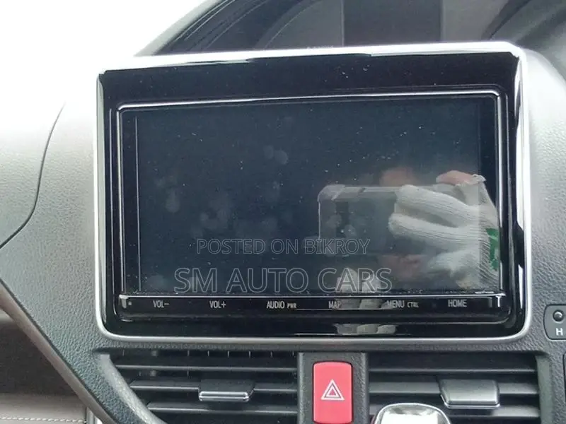 Toyota Esquire Non Hybrid Gi Black 2020