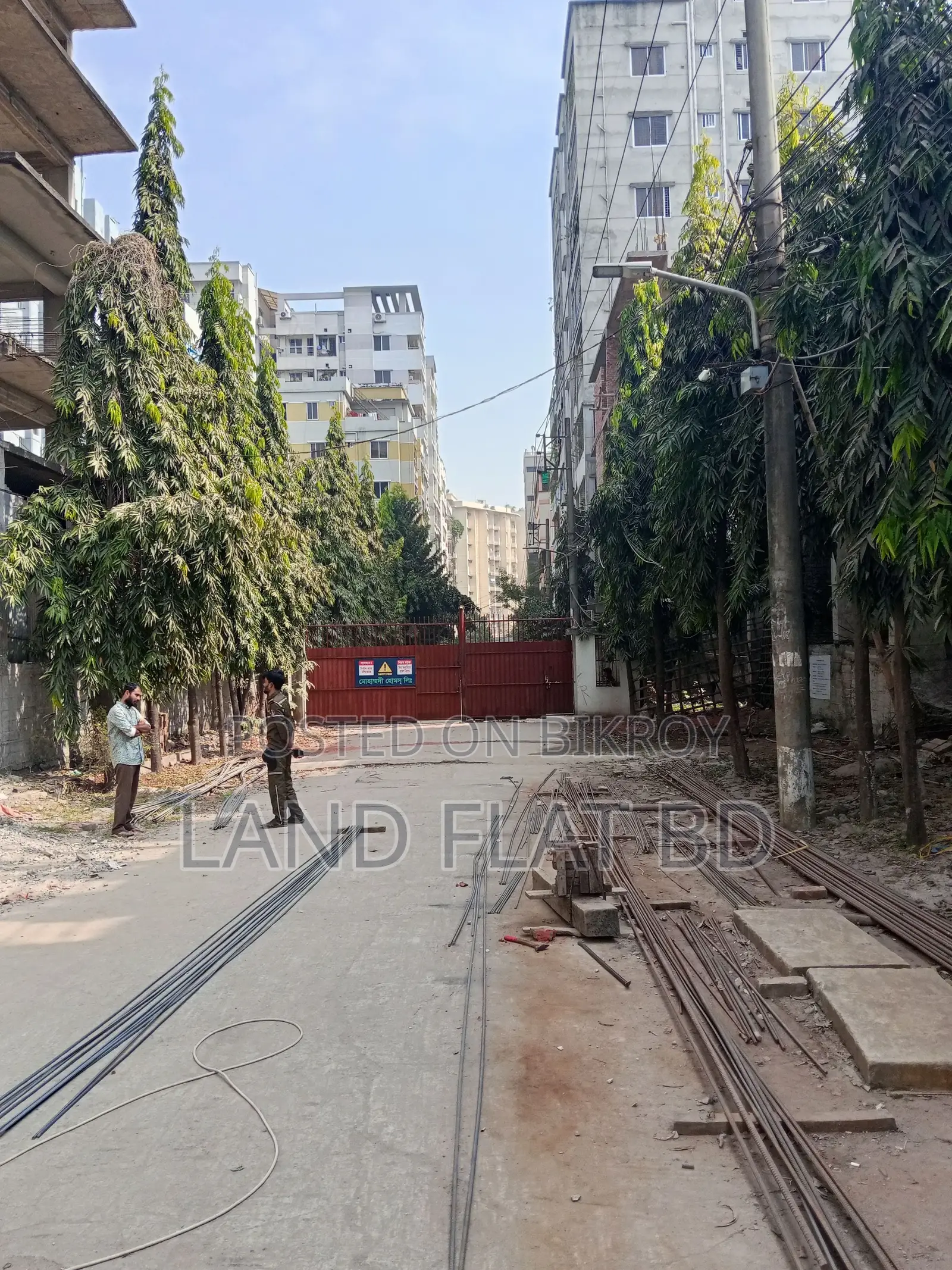 SOUTH FACING FLAT for SALE 1300 SFT ROAD SIDE