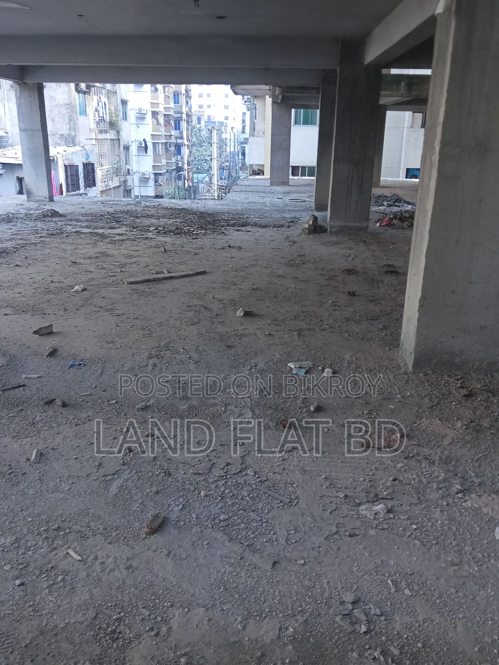 SOUTH FACING FLAT for SALE 1300 SFT ROAD SIDE