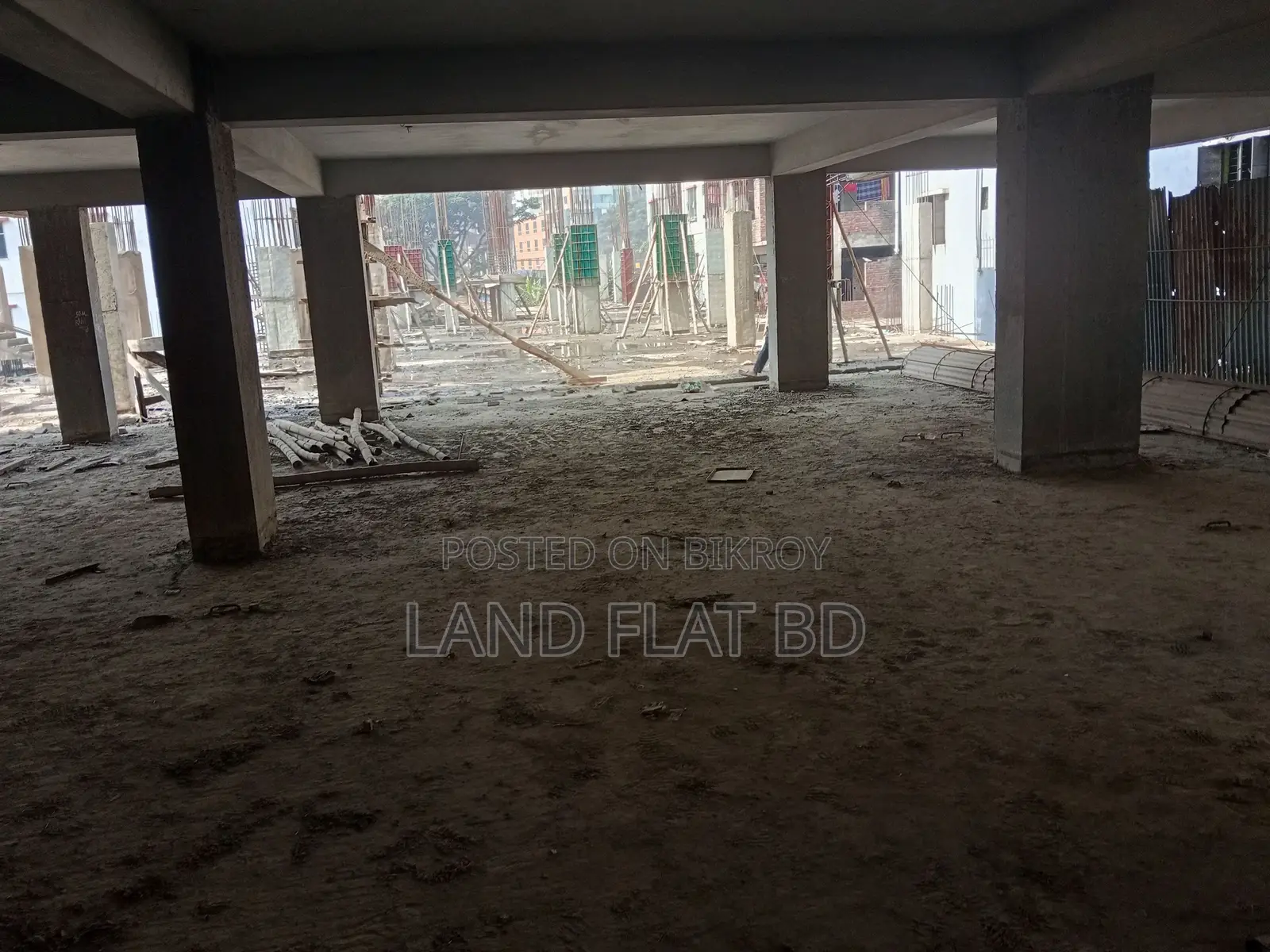 SOUTH FACING FLAT for SALE 1300 SFT ROAD SIDE
