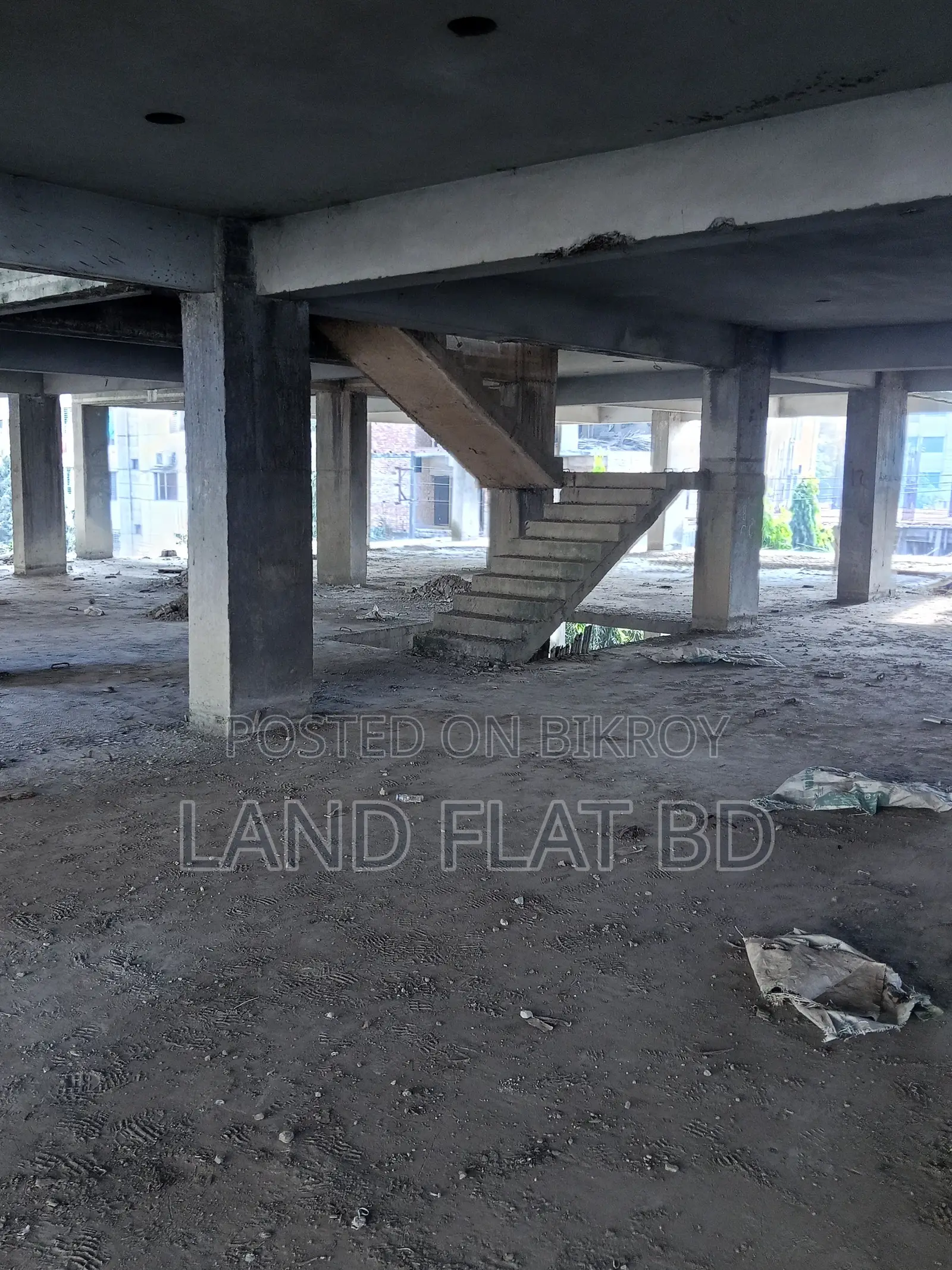 SOUTH FACING FLAT for SALE 1300 SFT ROAD SIDE