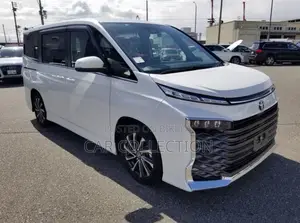 Toyota Voxy S-Z Non Hybrid 2023