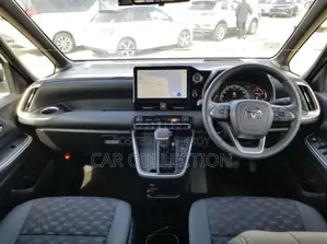 Toyota Voxy S-Z Non Hybrid 2023