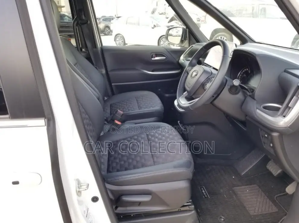 Toyota Voxy S-Z Non Hybrid 2023