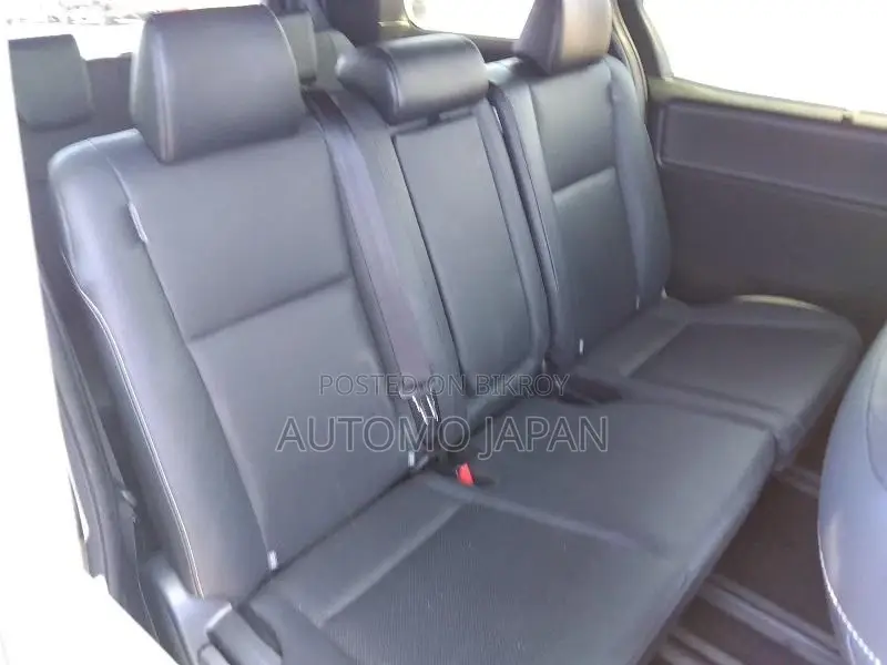Toyota Esquire GI 2020