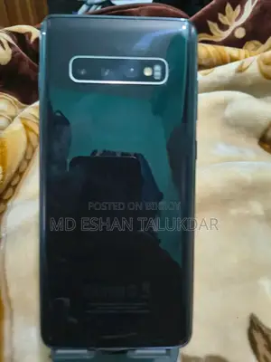 Samsung Galaxy S10 Plus . (Used)