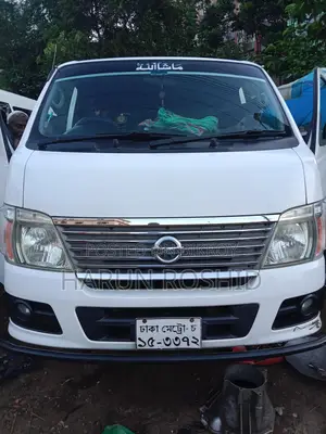 Nissan Urvan craven 2010