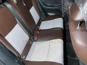 Toyota Yaris Cross Z Leather Wine 2021