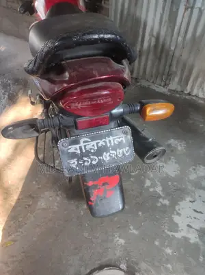 Bajaj Platina 100 . 2010