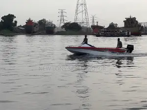 NEW ROCKET BOAT WITH YAMAHA 40 HP
