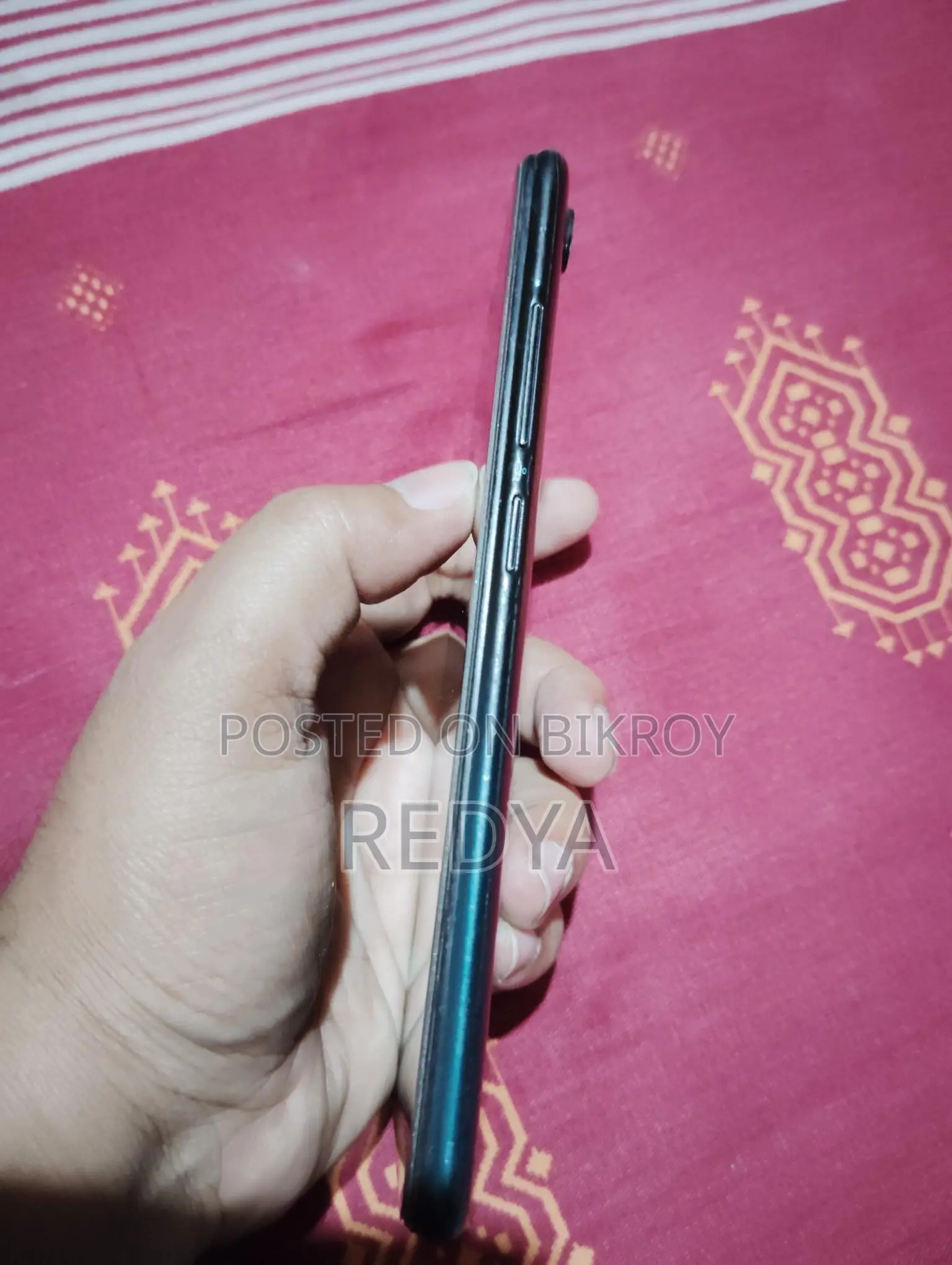 Vivo Y1s 2/32 GB (Used)