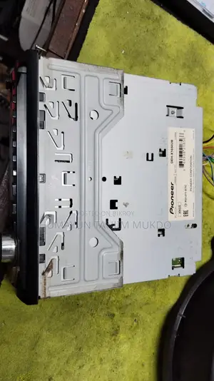 জাপানি গাড়ির অডিও সেট