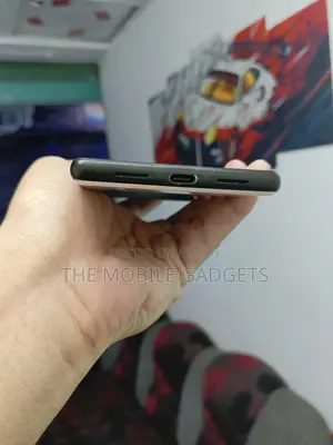 Google Pixel 6 . (Used)