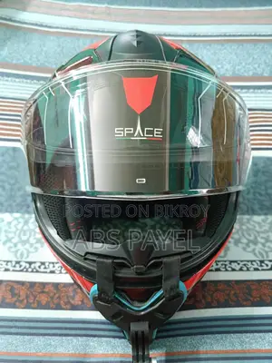 হেলমেট