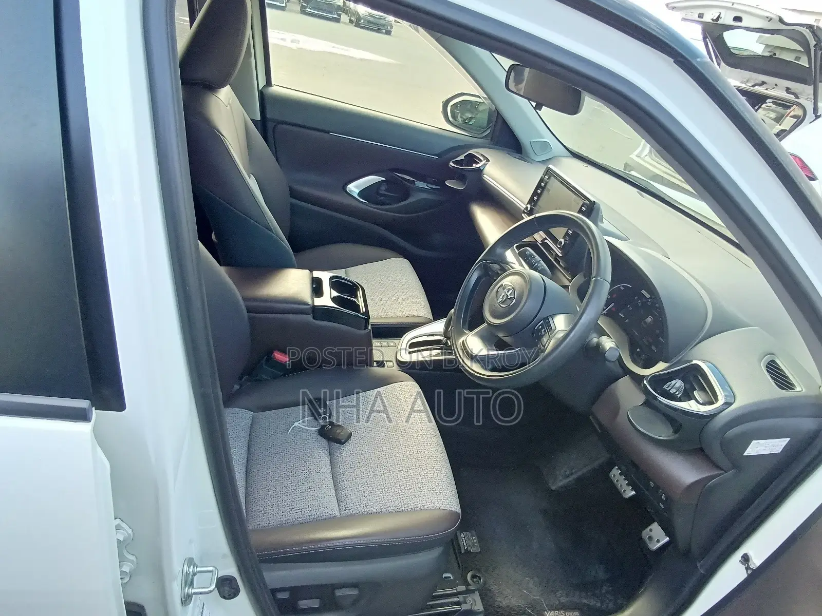 Toyota Yaris Cross HYBRID Z LEATHER PKG 2021