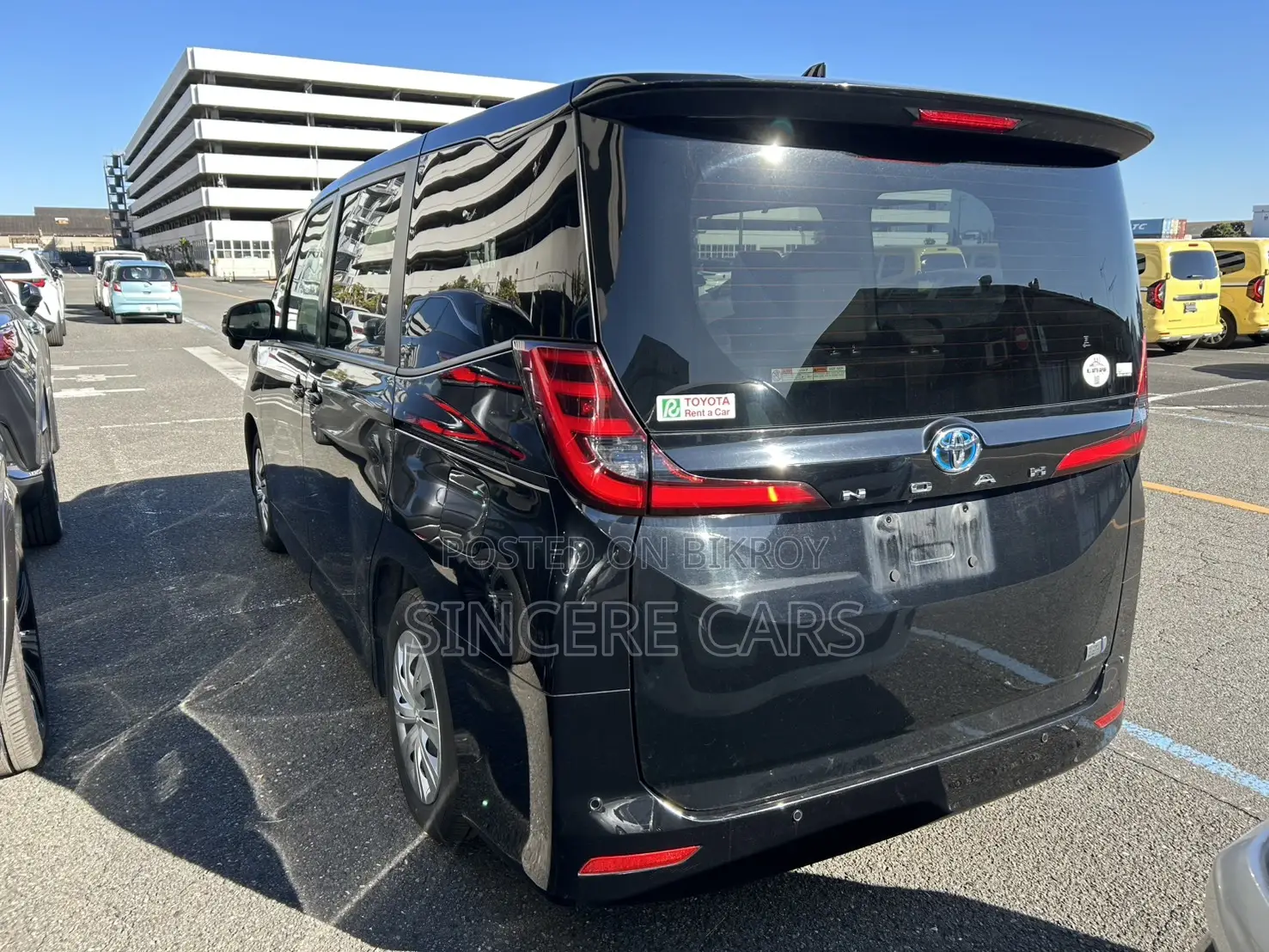Toyota Noah X HYB 63000KM 2022