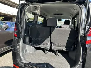 Toyota Noah X HYB 63000KM 2022