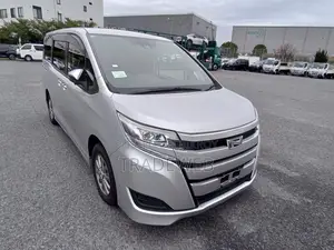 Toyota Noah 2020 Silver