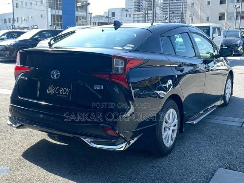 Toyota Prius S Safety Plus 2021