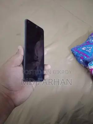Realme 8 6/128 (Used)
