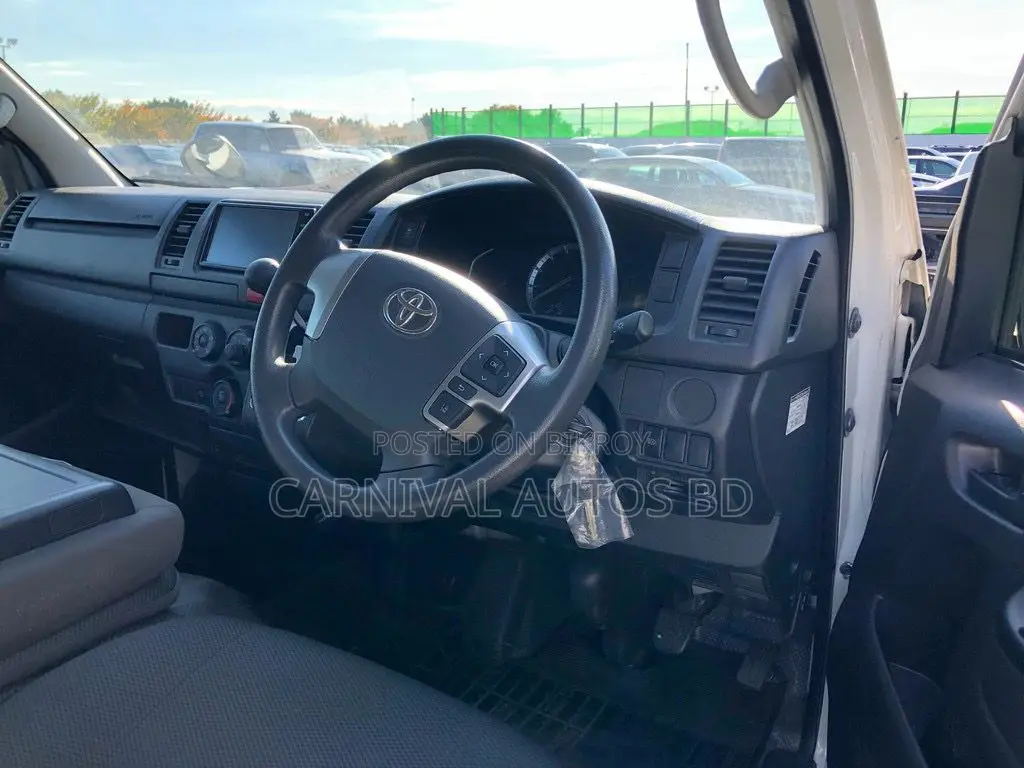 Toyota Hiace DX PACKAGE 2020