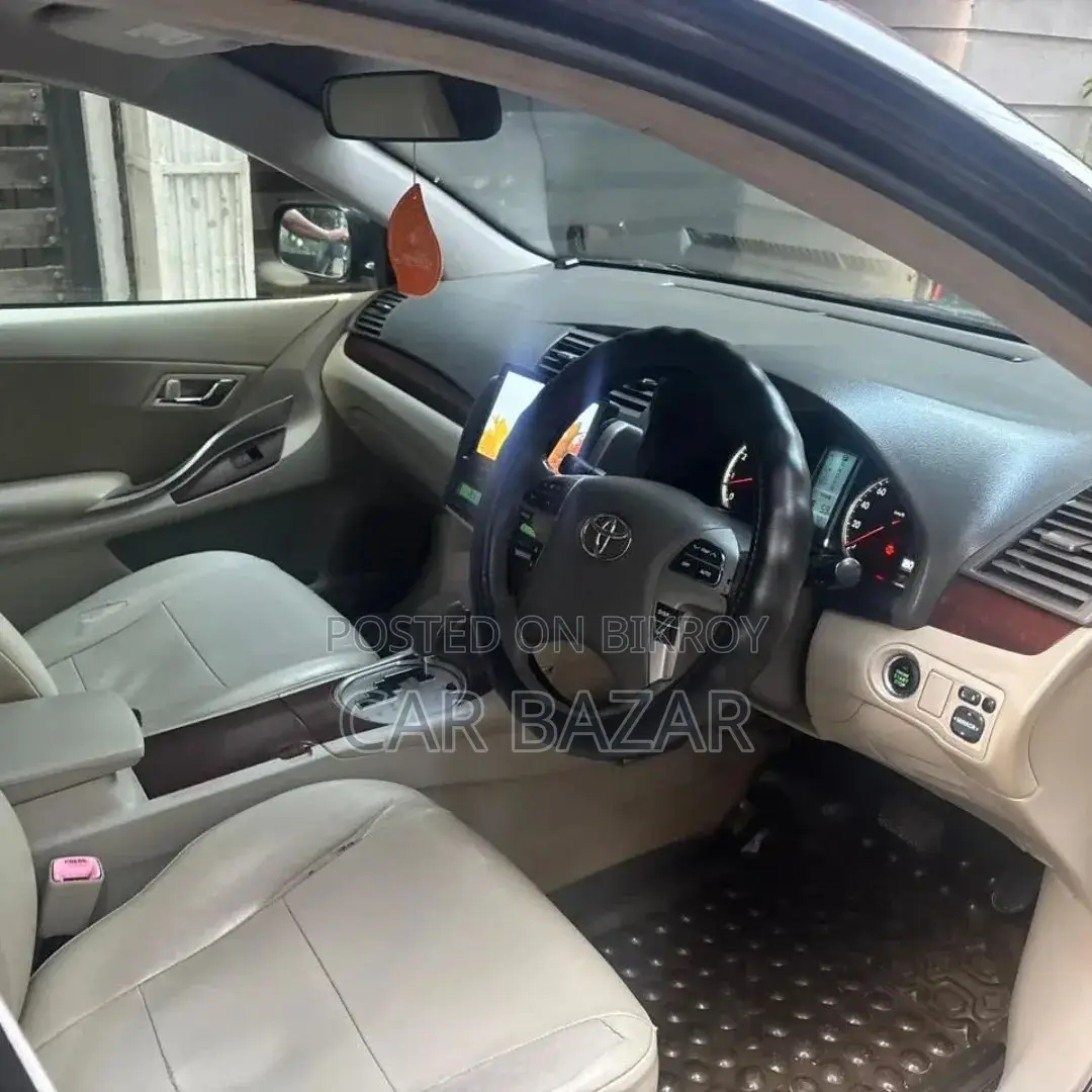 Toyota Premio G PKG OCTANE RUNS 2011