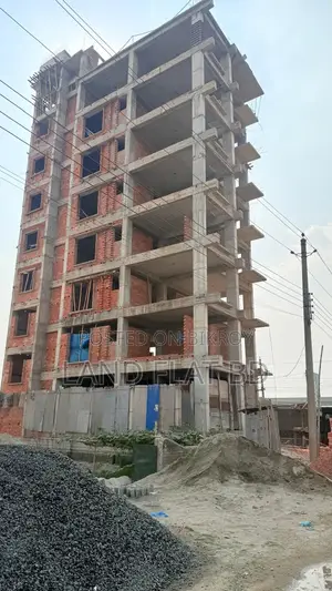 NORTH FACING @ FLAT SALE 1600 SFT ROAD SIDE.