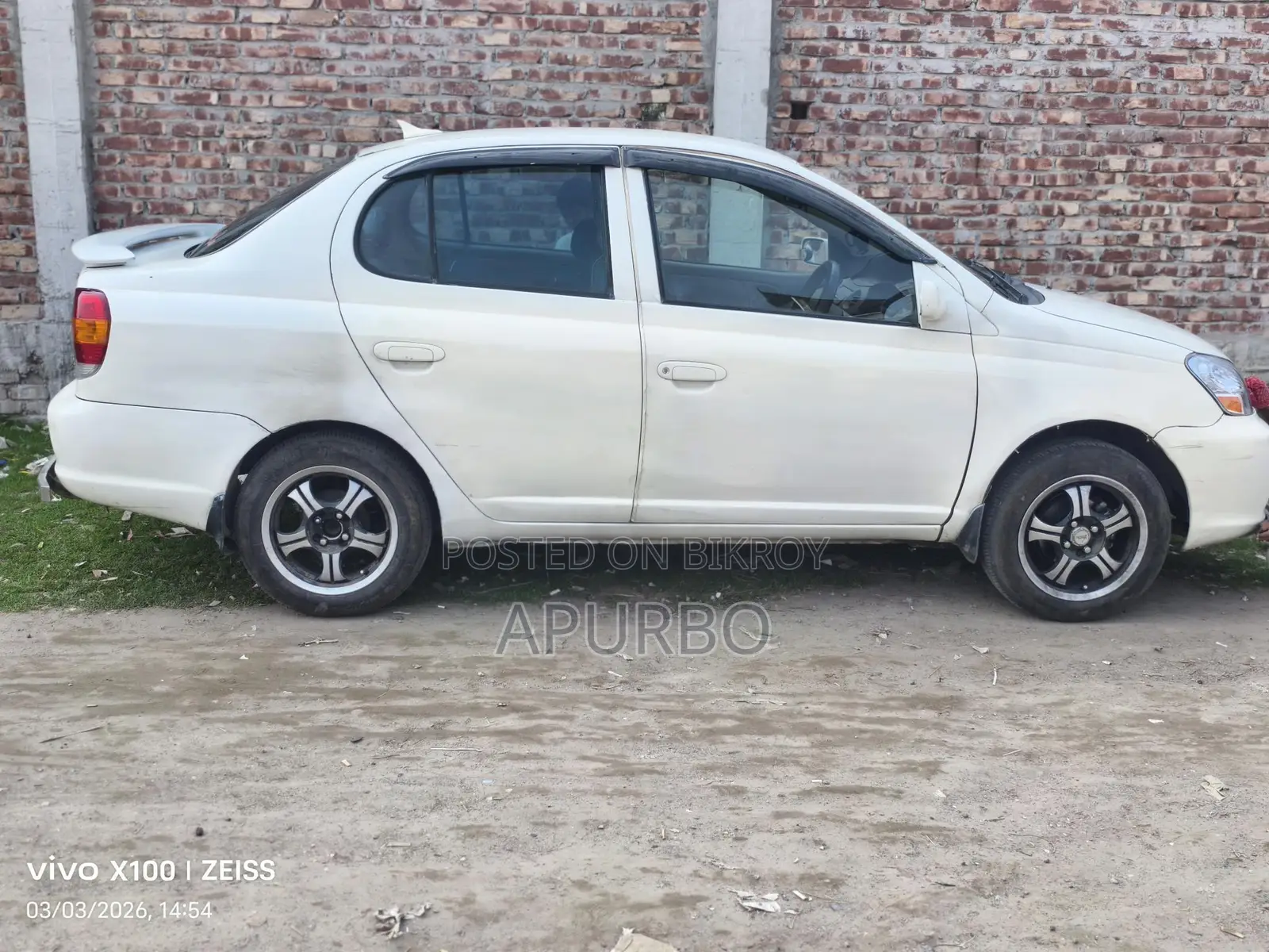 Toyota Platz 2003 Pearl