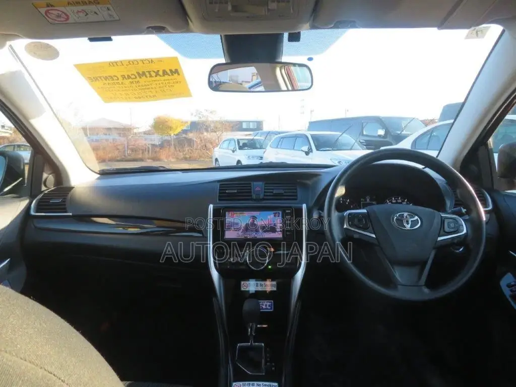 Toyota Premio FL 2020
