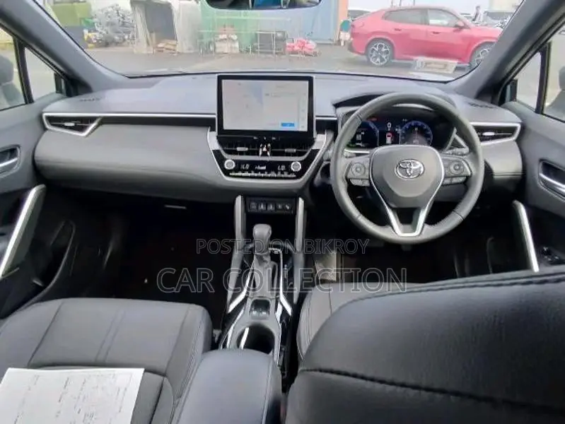 টয়োটা করোলা ক্রস জেড লেদার ২০২৪