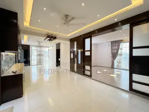 2530 Sq. Ft. Luxury Apartment for Sale in Sector 7
