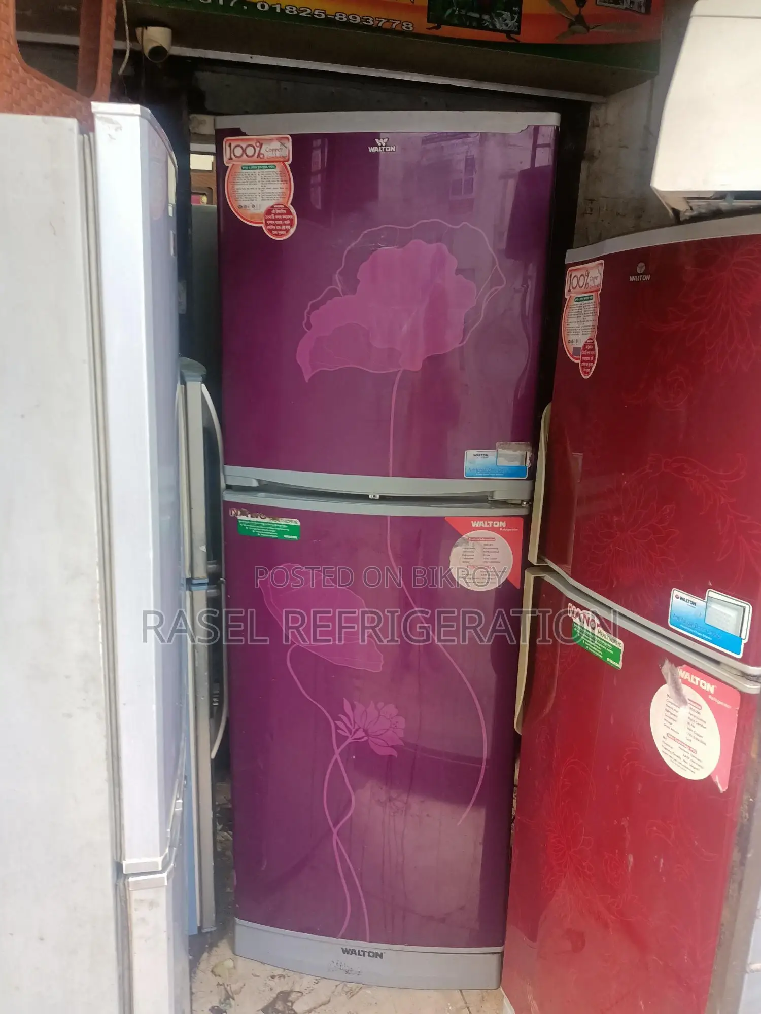 All original 380-liter Walton fridge for sale.