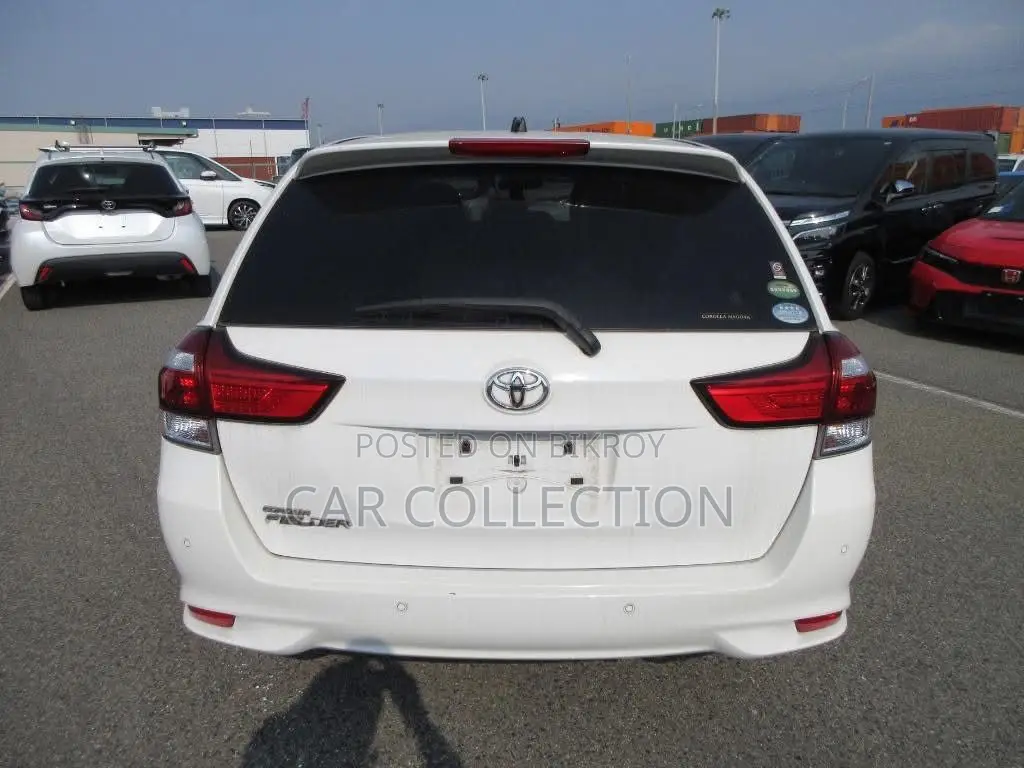 Toyota Fielder 2020