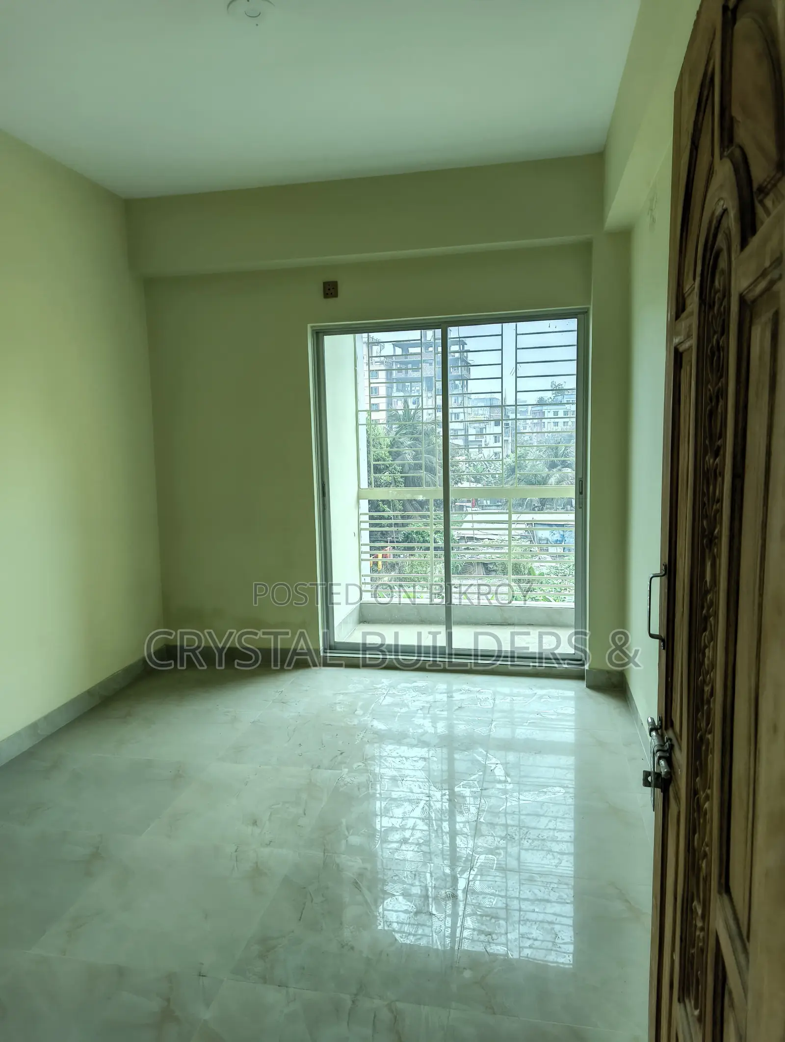 Own a luxurious ready flat at an incredible price.