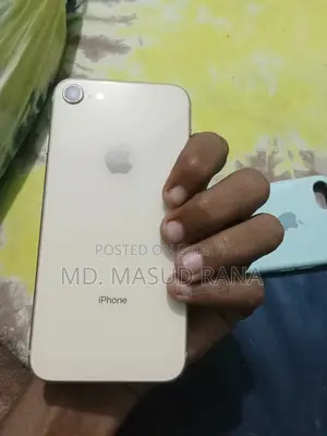 Apple iPhone 8 (Used)
