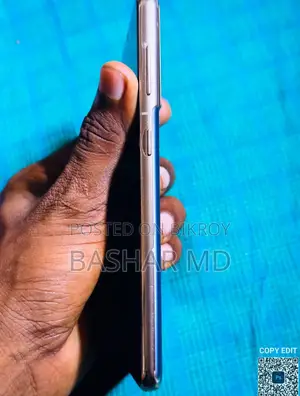 Samsung Galaxy S21 (Used)