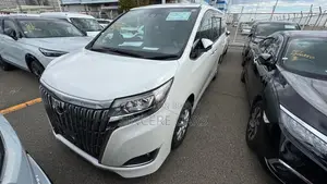 Toyota Esquire GI. PREMIUM NON HY 2020
