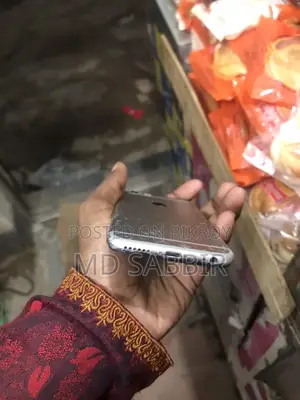 Apple iPhone 6S (ব্যবহৃত)