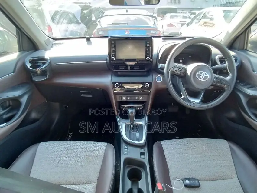 Toyota Yaris Cross Z Red 4 Point 2020