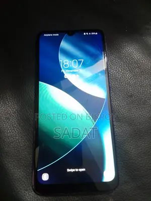 Samsung Galaxy A70 6 gb room 128 (Used)