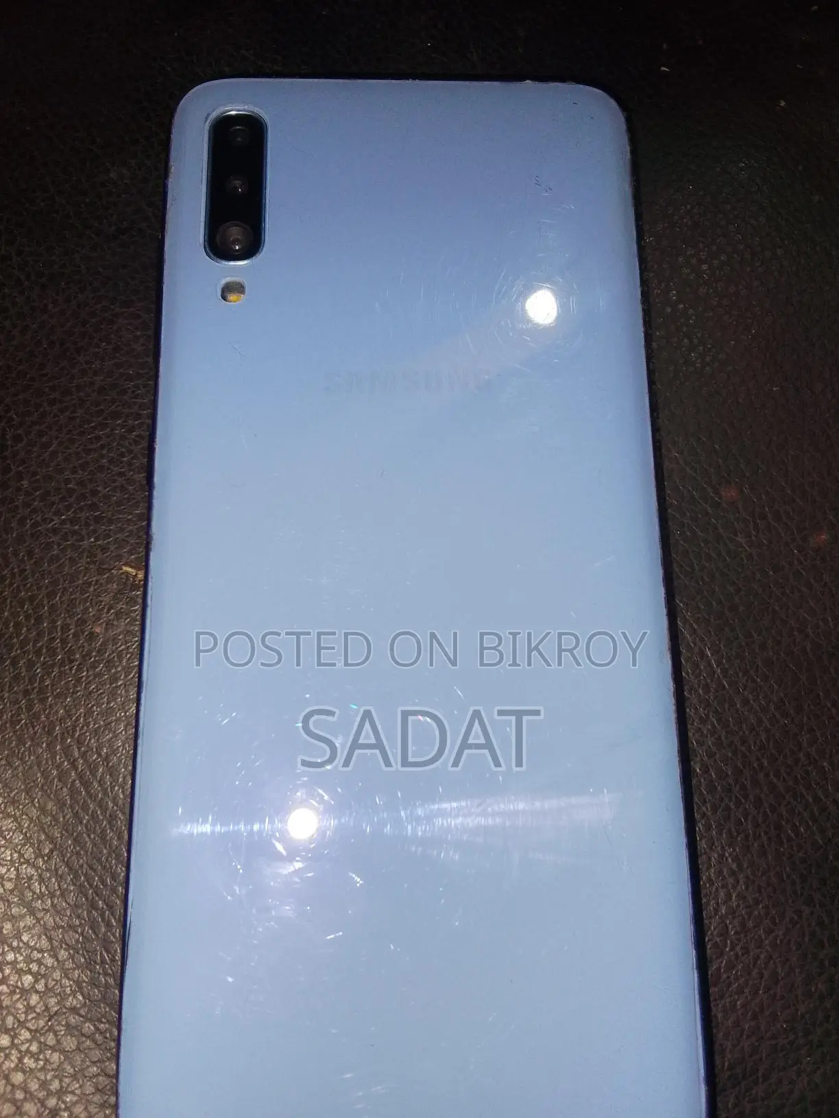 Samsung Galaxy A70 6 gb room 128 (Used)