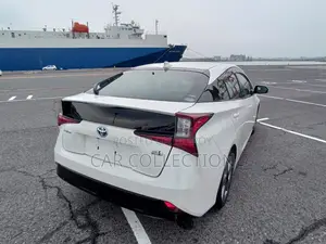 Toyota Prius S TURING 2020