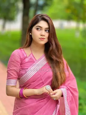 প্রিমিয়াম হাফসিল্ক ব্লাউজ পিস সহ