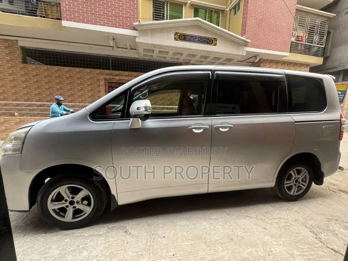 Car Rent >>Noah X 7 Seater for Eid Holiday